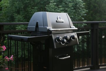 Broil King Royal 340 'Shadow' - image 2